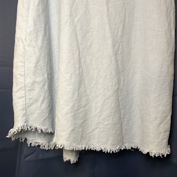 UMGEE | Frayed V-Cut Dress with Pockets - Picture 7 of 12